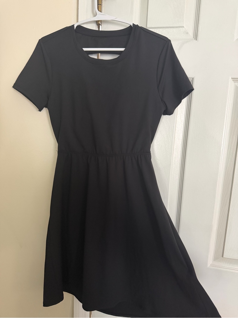 HALARA Black Short-Sleeve Mini Dress-cute back